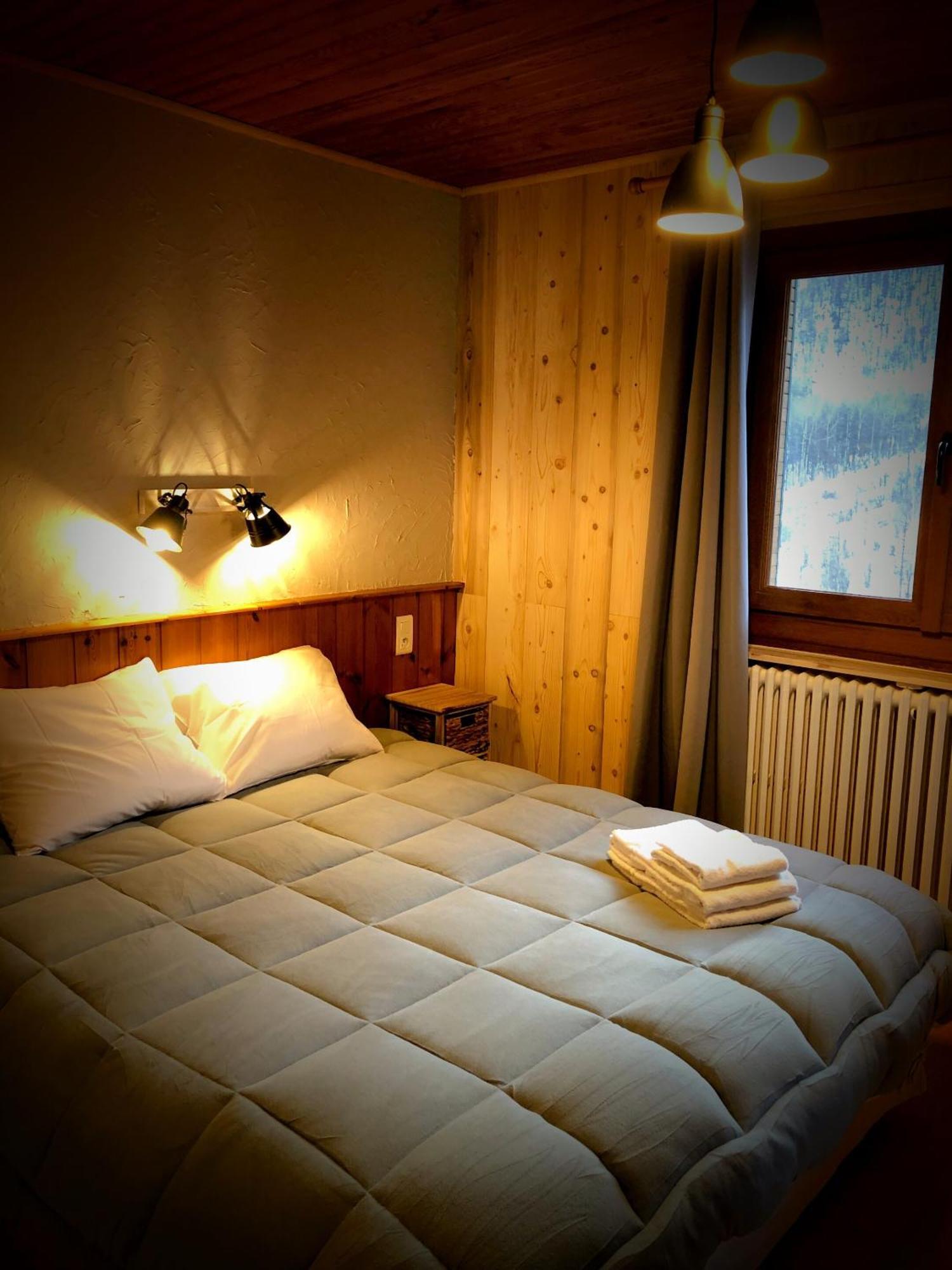 Auberge Saint Antoine Pelvoux Chambre photo